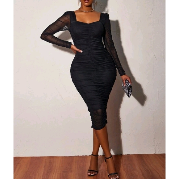 VIVA BOUTIQUE Dresses & Skirts - 🔥FINAL SALE🔥Sweetheart Neck Contrast Mesh Bodycon Dress